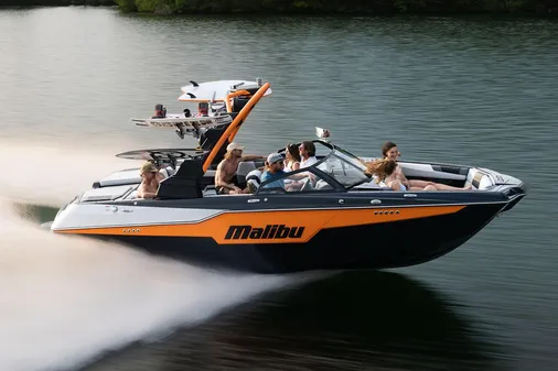 Malibu M220 