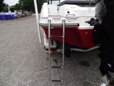 Sea Ray 21 SPXO image