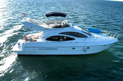 Azimut 42 Flybridge image