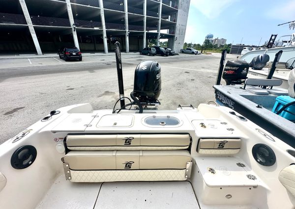 Carolina Skiff 23 Ultra Elite image