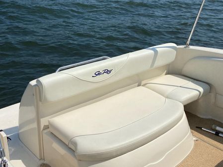 Sea Ray 245 Weekender image