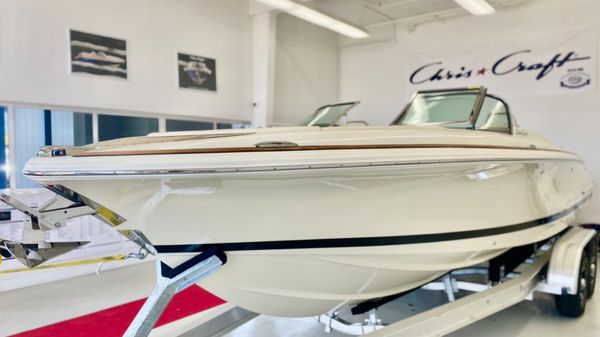 Chris-Craft Launch 27