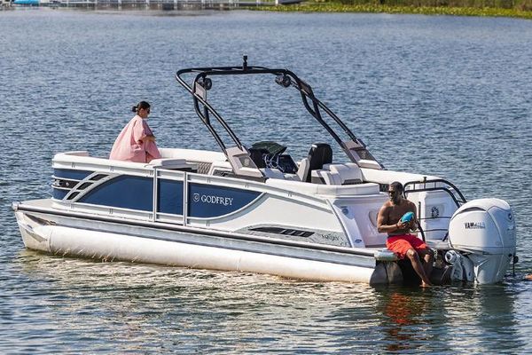Godfrey Sanpan 2500 SBW - main image