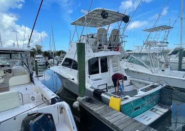 Luhrs 34 Convertible image