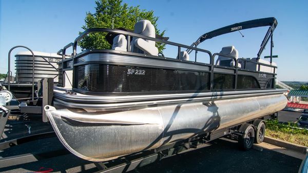 Lowe SF232 Sport Fish
