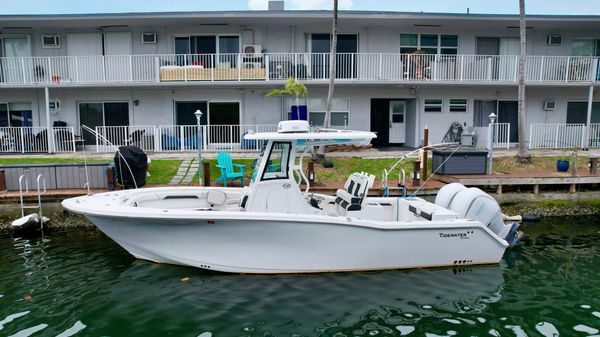 Tidewater 280 CC Adventure