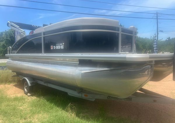 Harris FloteBote 210 Breeze image