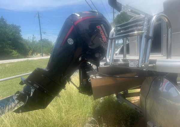 Harris FloteBote 210 Breeze image