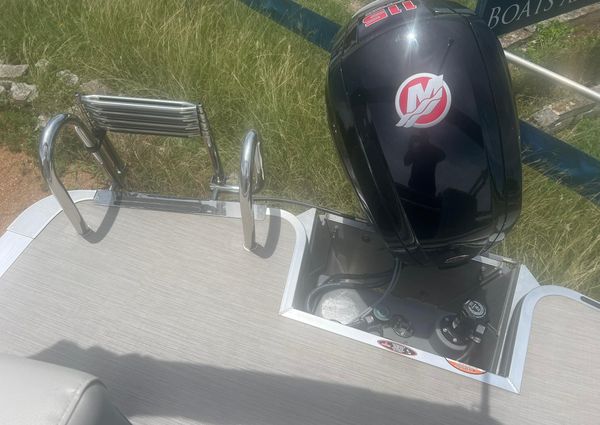 Harris FloteBote 210 Breeze image