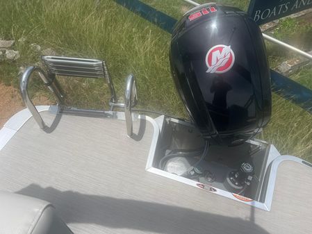 Harris FloteBote 210 Breeze image