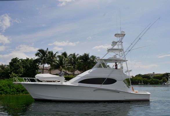 Hatteras 54 Convertible - main image