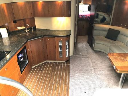 Cruisers-yachts 520-EXPRESS image