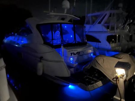 Cruisers-yachts 520-EXPRESS image