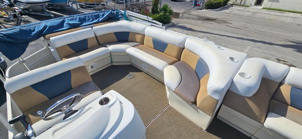 Bentley-pontoons 240-CRUISE image