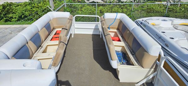 Bentley-pontoons 240-CRUISE image