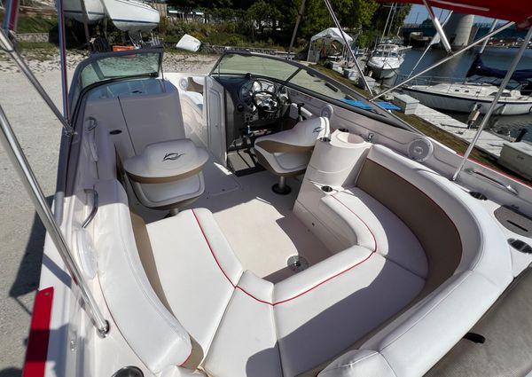 Rinker 246-CAPTIVA-BOWRIDER image