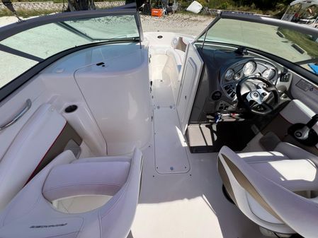 Rinker 246-CAPTIVA-BOWRIDER image