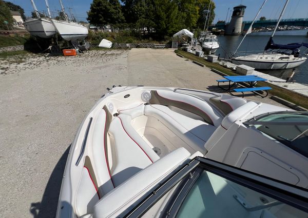 Rinker 246-CAPTIVA-BOWRIDER image