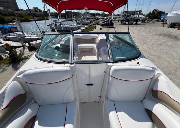 Rinker 246-CAPTIVA-BOWRIDER image