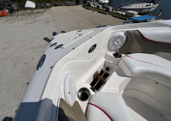 Rinker 246-CAPTIVA-BOWRIDER image