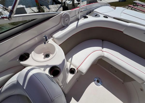 Rinker 246-CAPTIVA-BOWRIDER image