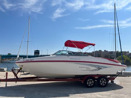 Rinker 246-CAPTIVA-BOWRIDER image