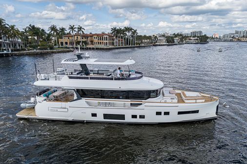 Sirena 68 image