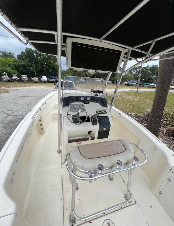 2002 Scout 235 sportfish