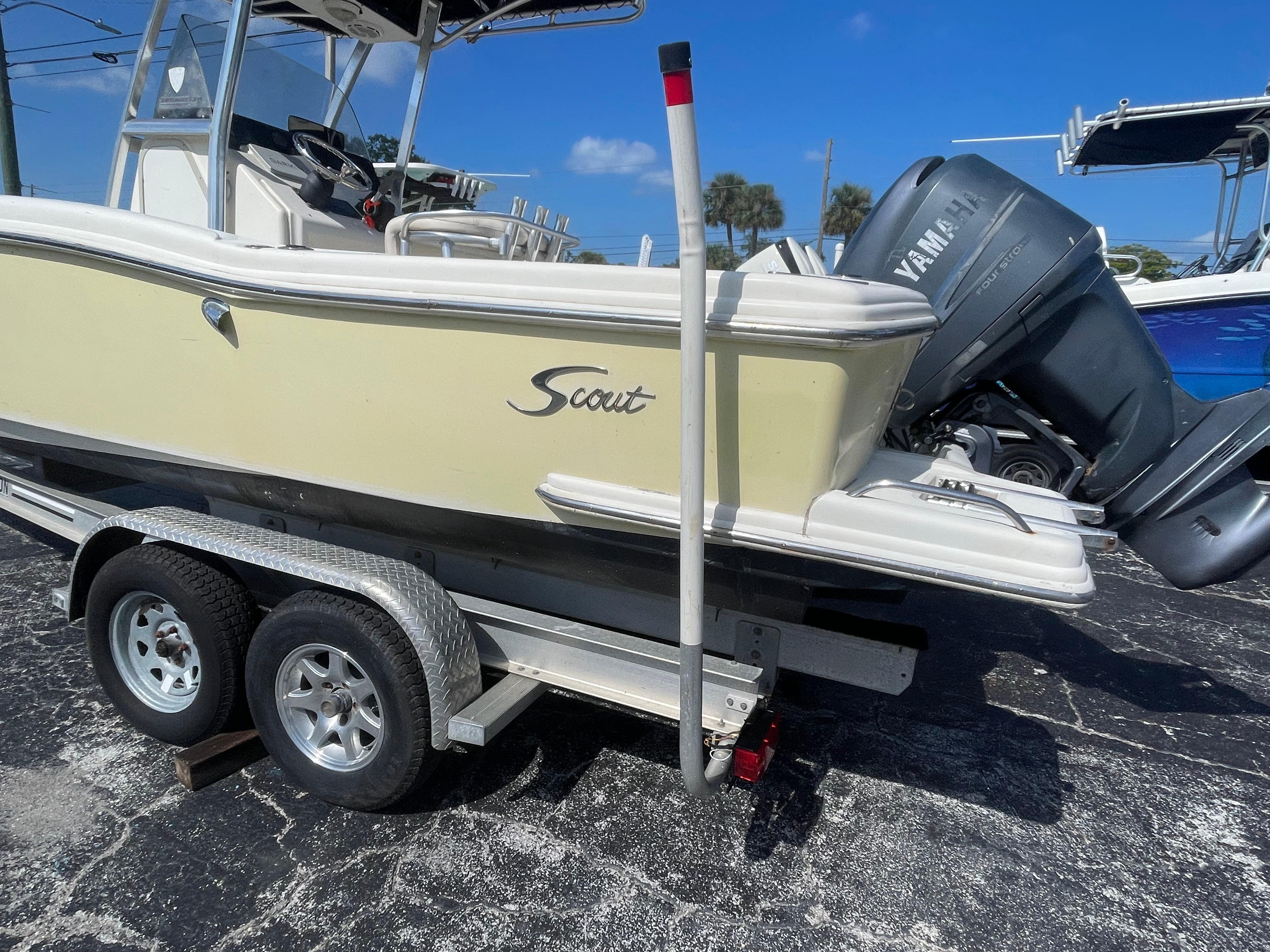 2002 Scout 235 sportfish