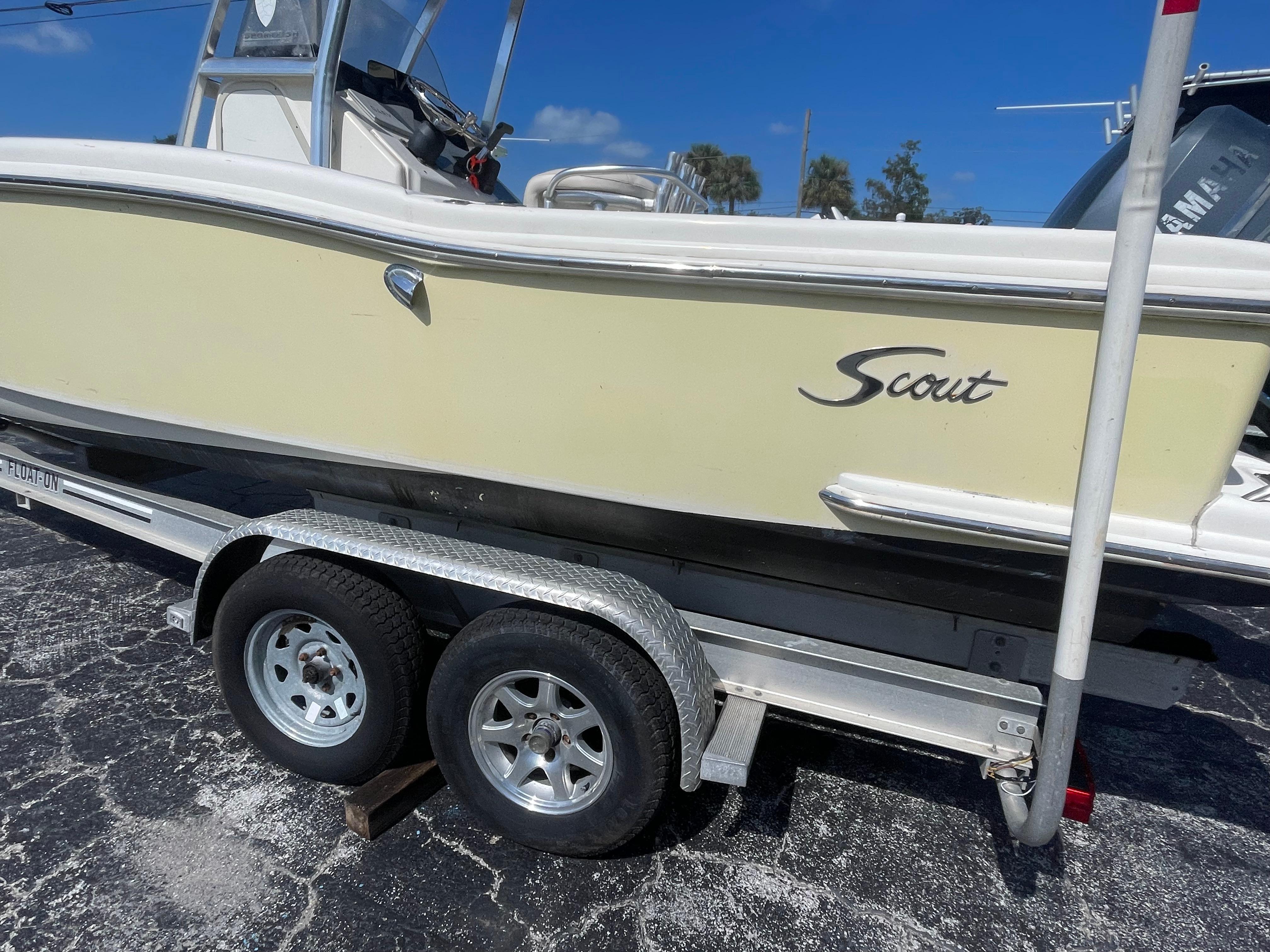 2002 Scout 235 sportfish