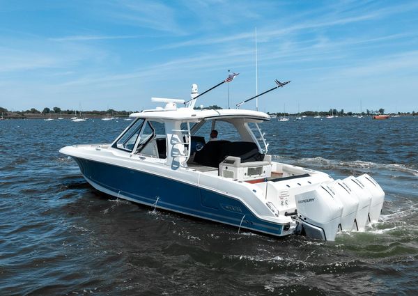 Boston Whaler 38 Realm image