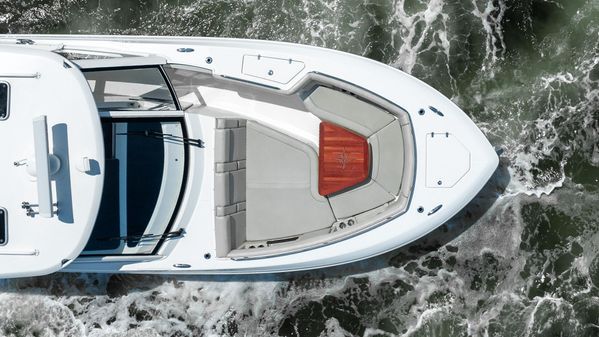 Boston Whaler 38 Realm image