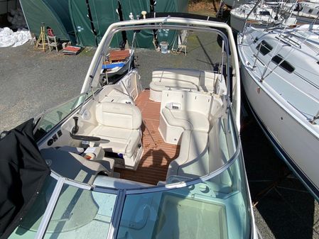 Rinker 270 Express Cruiser image