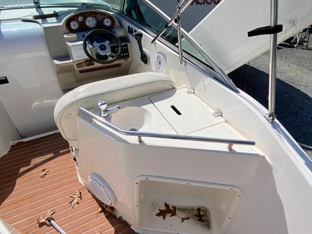 Rinker 270 Express Cruiser image