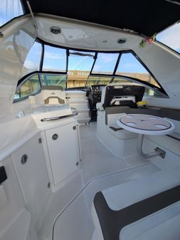 Monterey 295 Sport Yacht image