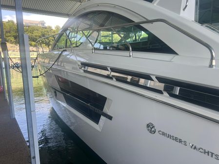 Cruisers Yachts 54 Cantius image
