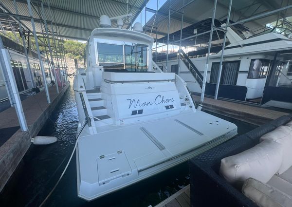 Cruisers Yachts 54 Cantius image