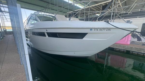 Cruisers Yachts 54 Cantius 