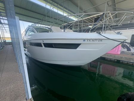Cruisers Yachts 54 Cantius image