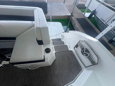 Cruisers Yachts 54 Cantius image