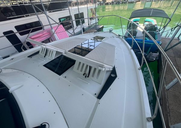 Cruisers Yachts 54 Cantius image