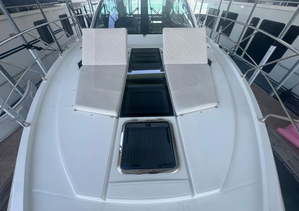 Cruisers Yachts 54 Cantius image