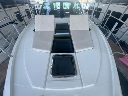 Cruisers Yachts 54 Cantius image