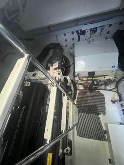 Cruisers Yachts 54 Cantius image