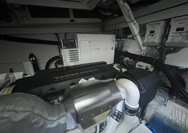 Cruisers Yachts 54 Cantius image