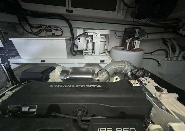 Cruisers Yachts 54 Cantius image