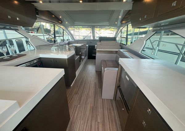 Cruisers Yachts 54 Cantius image
