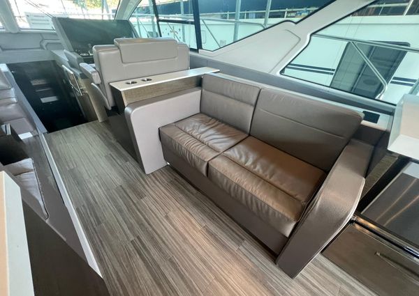 Cruisers Yachts 54 Cantius image