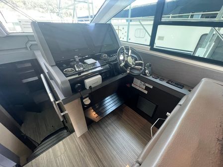 Cruisers Yachts 54 Cantius image