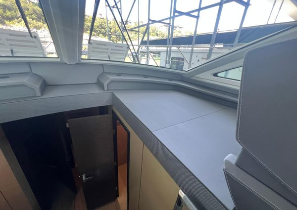 Cruisers Yachts 54 Cantius image